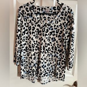 Chico’s size 0 tee